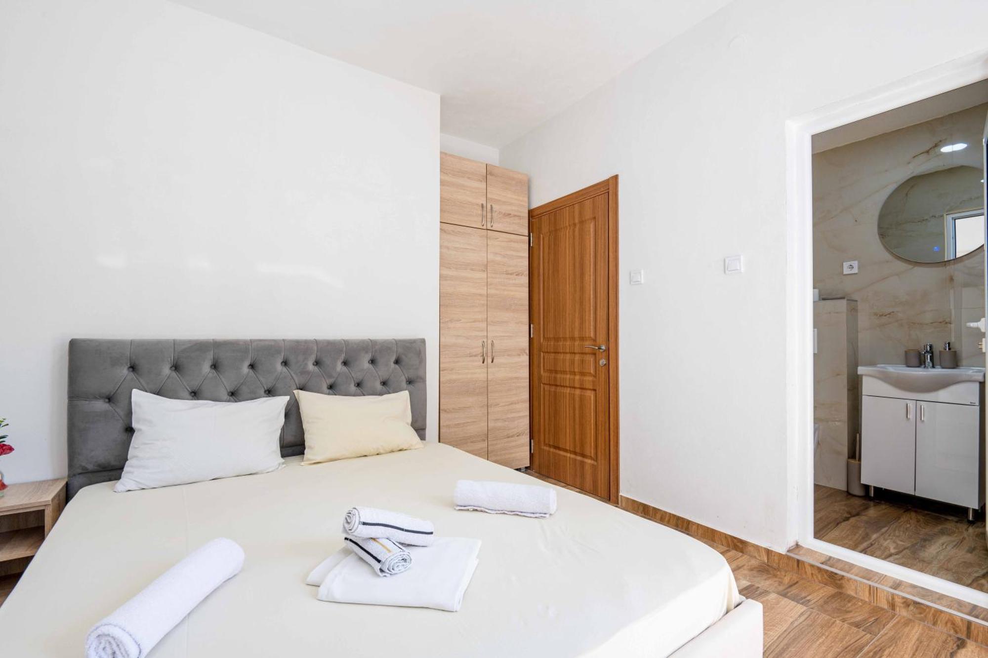 Sumice Inn Petrovac ภายนอก รูปภาพ