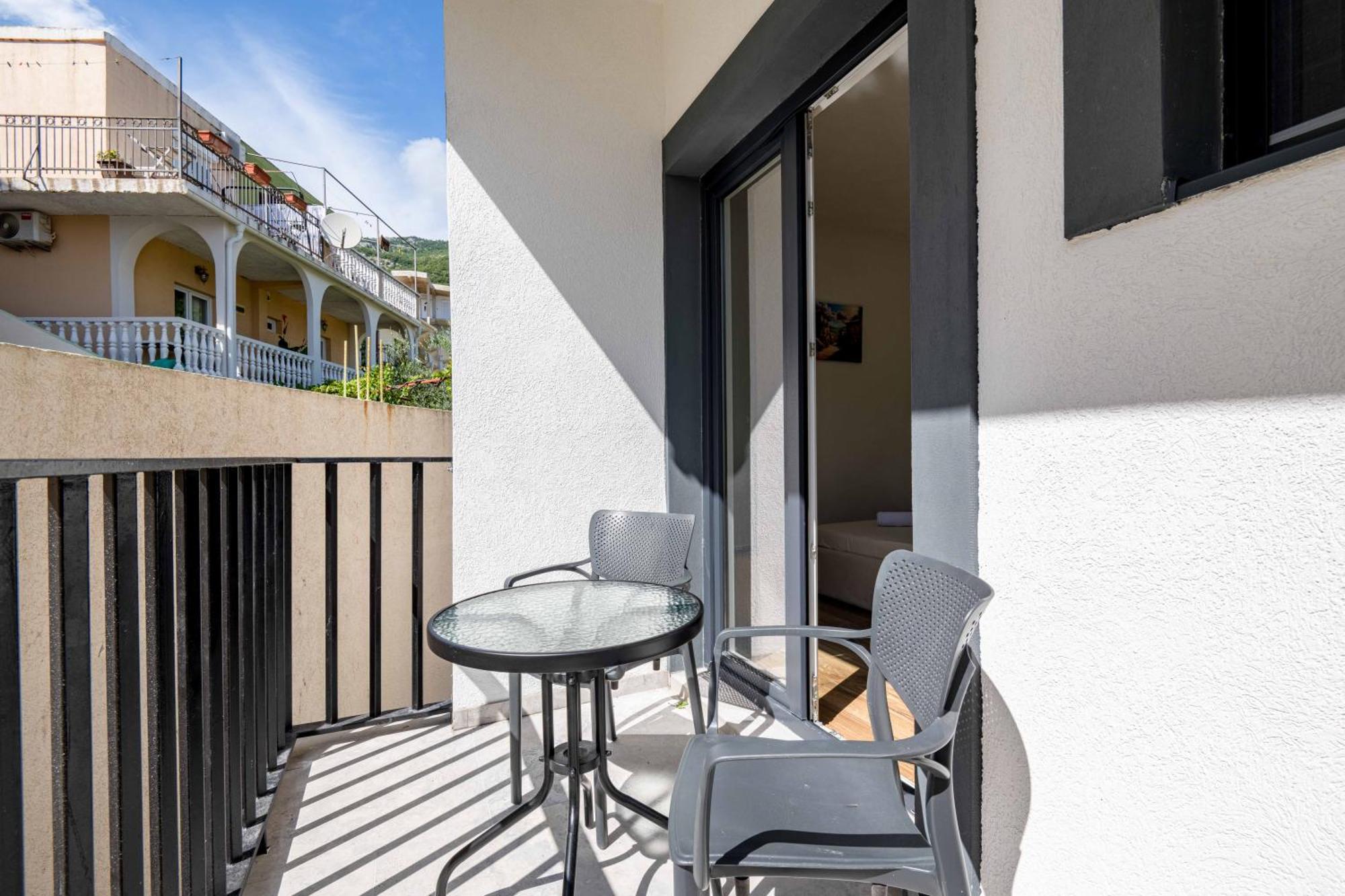 Sumice Inn Petrovac ภายนอก รูปภาพ