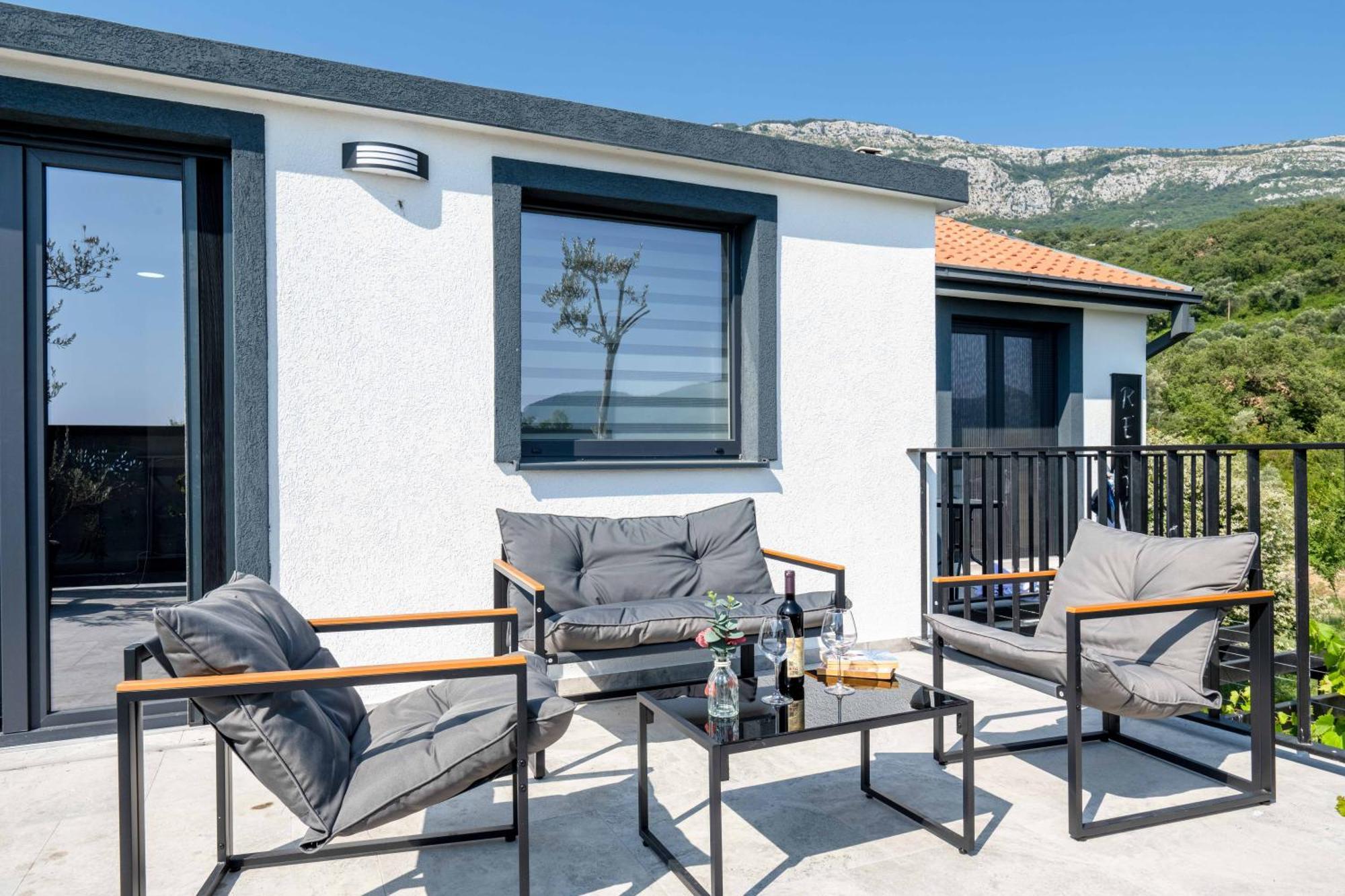Sumice Inn Petrovac ภายนอก รูปภาพ