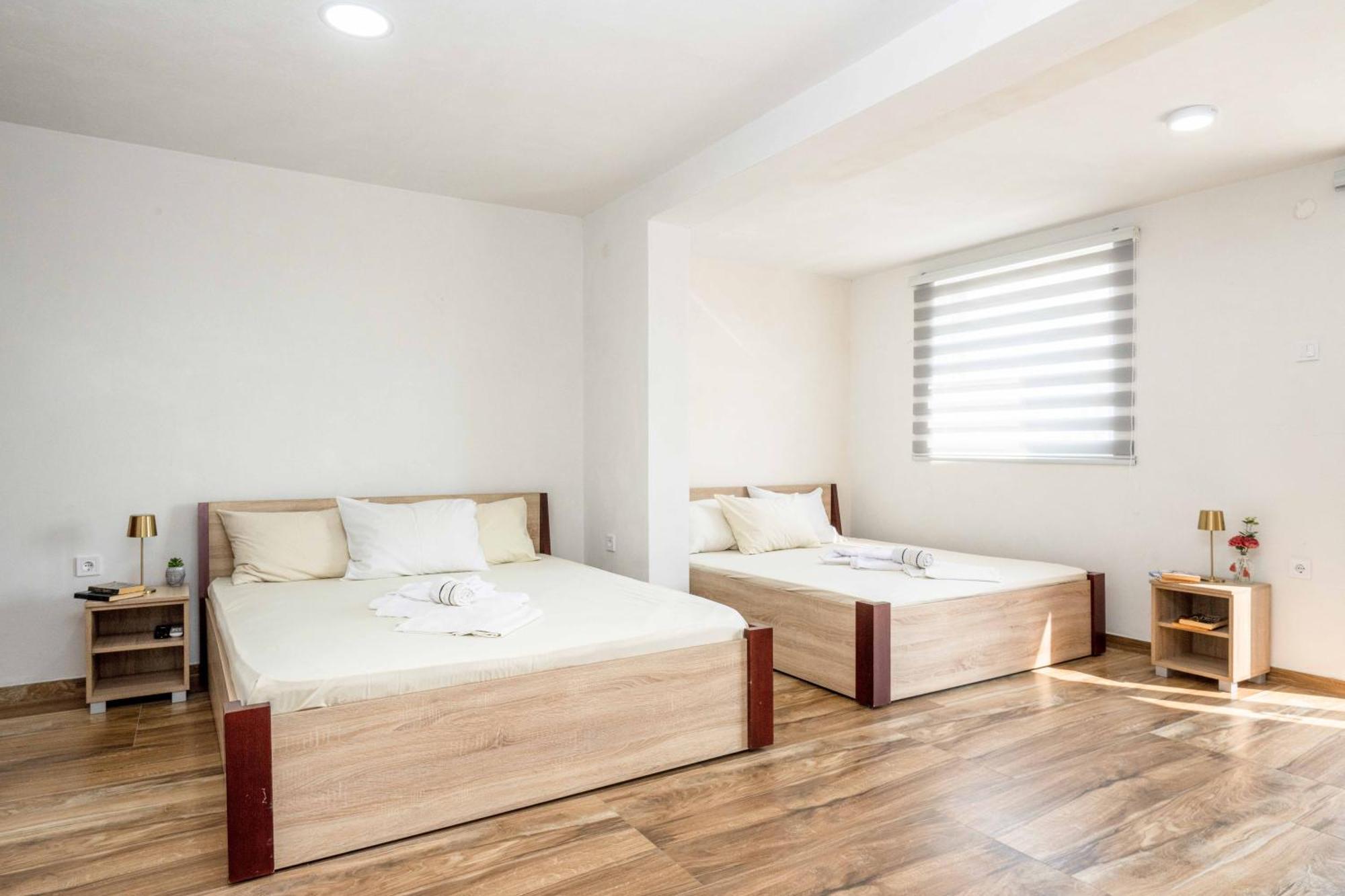 Sumice Inn Petrovac ภายนอก รูปภาพ