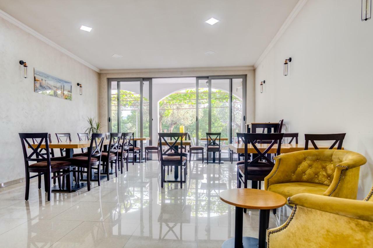 Sumice Inn Petrovac ภายนอก รูปภาพ